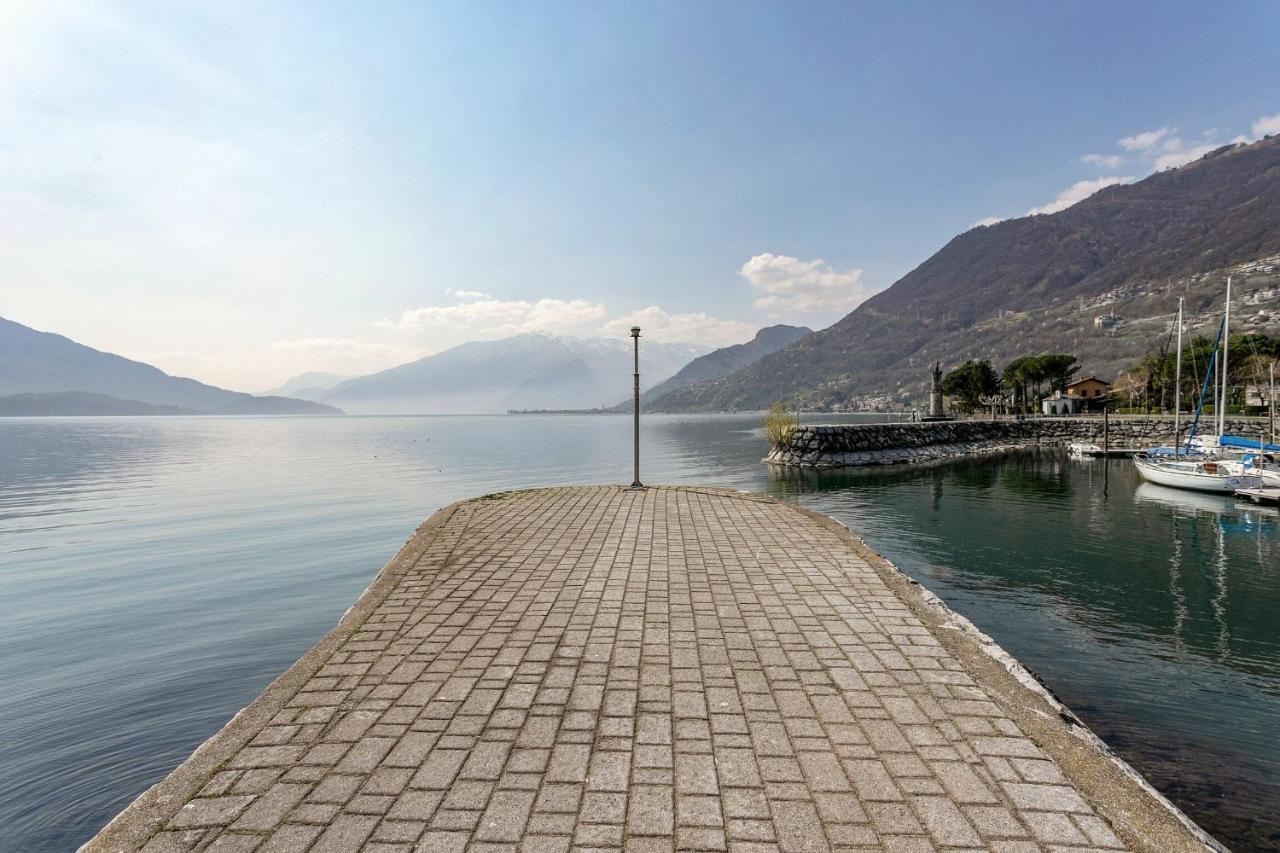 Yellow Lake View By Halldis Gera Lario Exterior photo